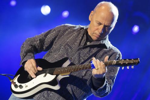 Mark Knopfler and his band at the Arena